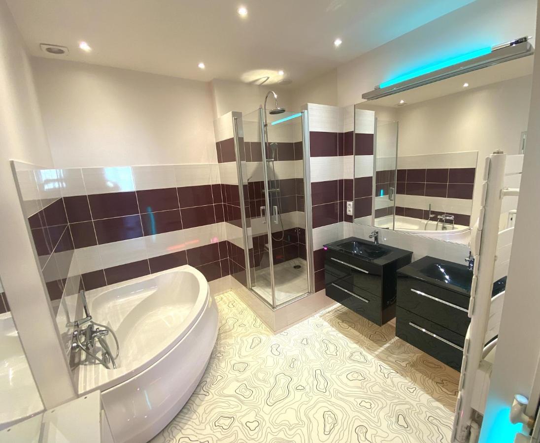 Floydroom'S Pau Chambre Hotes Standing Dans Appartement Partage Proche Chateau Экстерьер фото